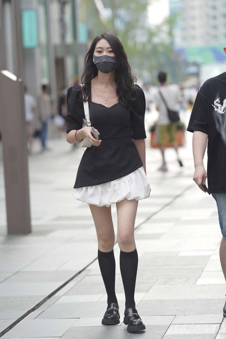 糖果果的舰长视图:性感Coser的次元征服与绝美绽放 3 糖果果的舰长视图:性感Coser的次元征服与绝美绽放