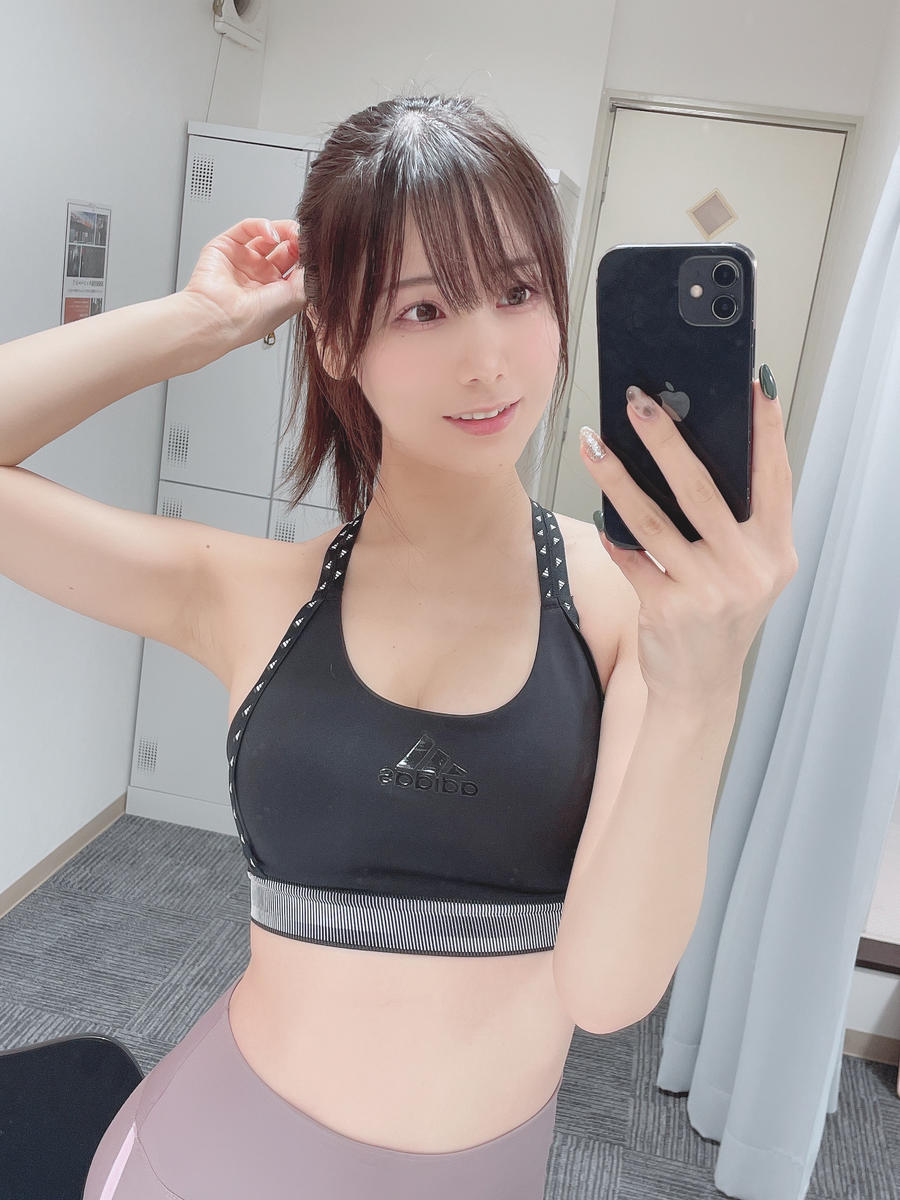 微密圈 秋不吃鱼:性感炸裂的抖音女神,独家写真大揭秘! 2 微密圈 秋不吃鱼:性感炸裂的抖音女神,独家写真大揭秘!