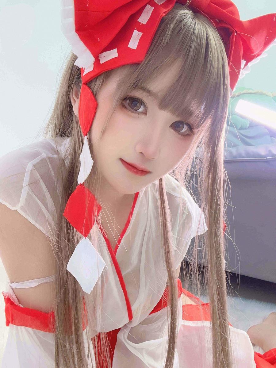 Vams子:从广州走向全网的高冷女王,45万粉丝背后的二次元传奇 4 Vams子:从广州走向全网的高冷女王,45万粉丝背后的二次元传奇