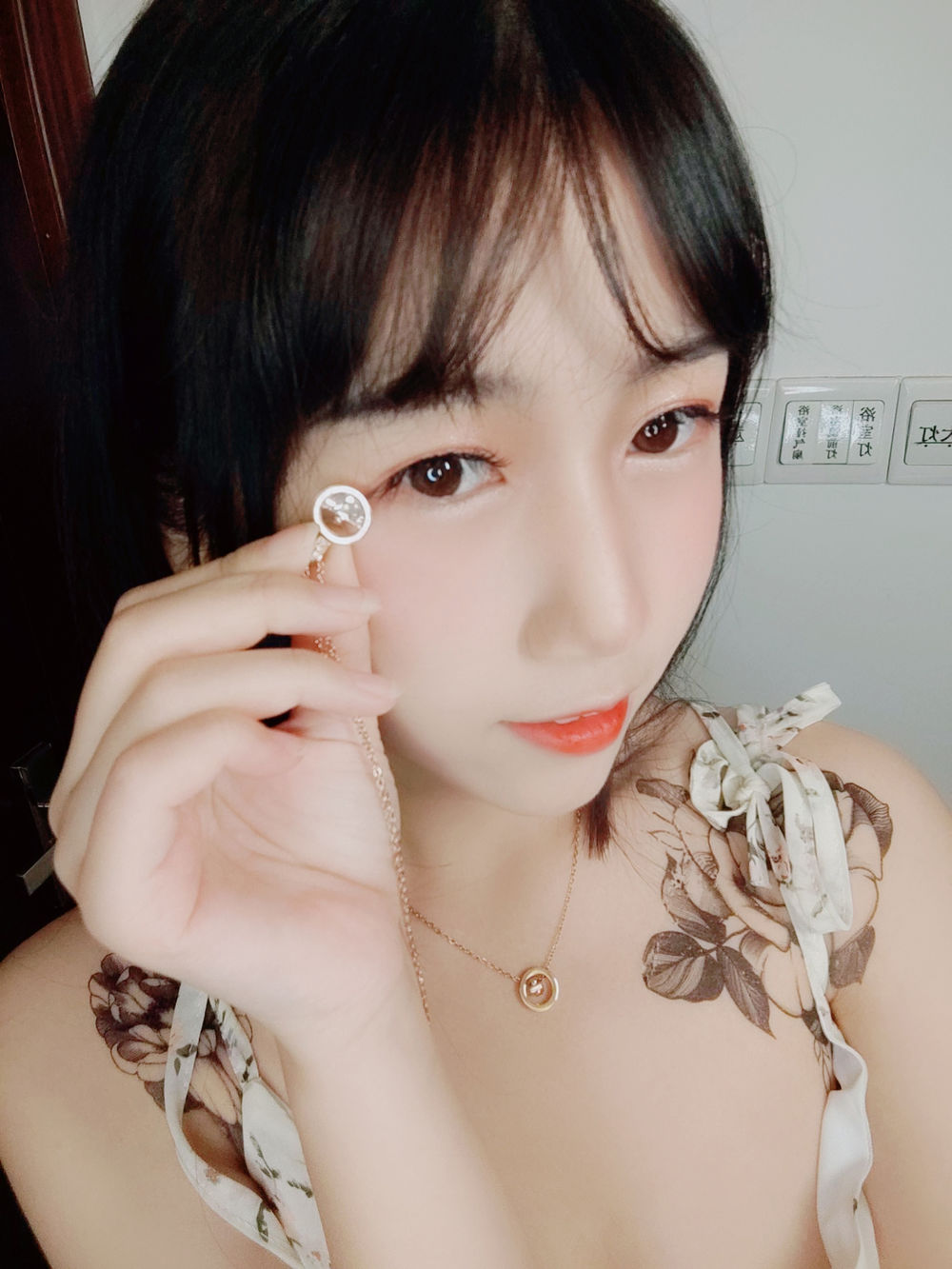 皮皮奶可可爱了啦:二次元世界的火辣女神,用身材征服万千宅男的心 3 皮皮奶可可爱了啦:二次元世界的火辣女神,用身材征服万千宅男的心