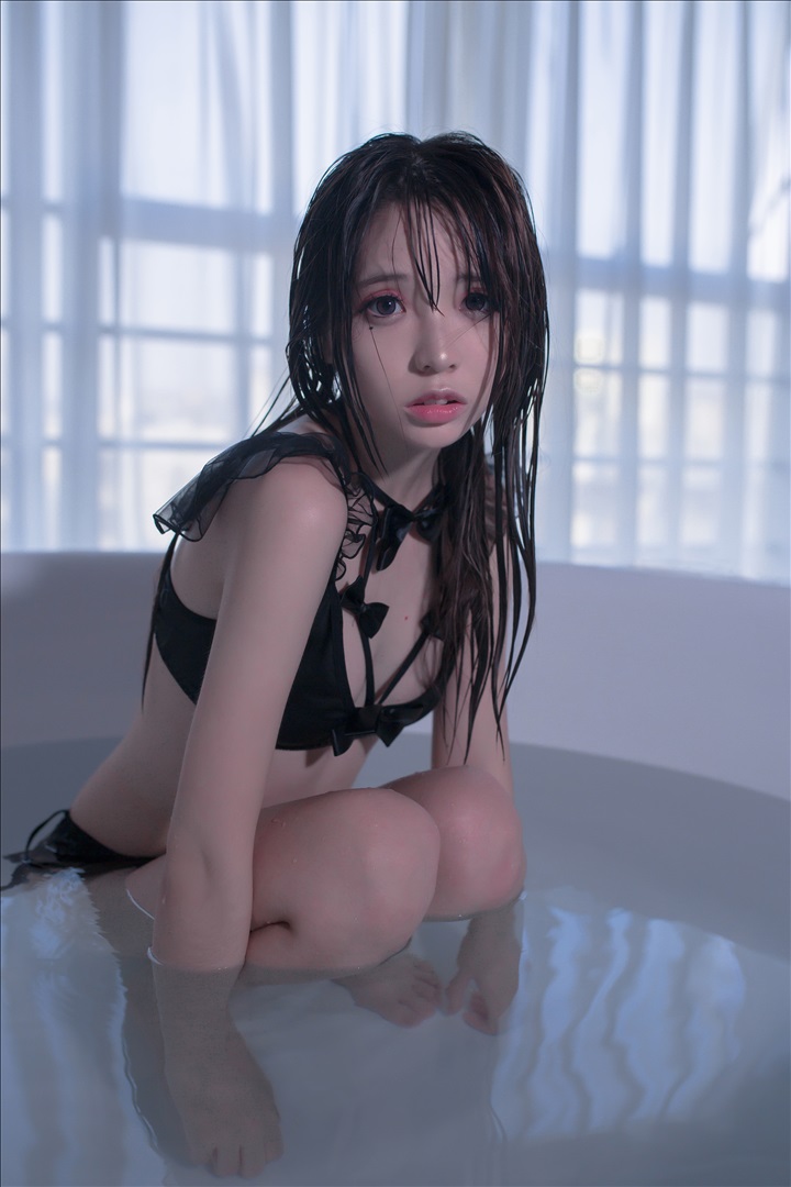 软妹摇摇乐现在叫什么名字?全网爆火COS女神的真相大揭秘 3 软妹摇摇乐现在叫什么名字?全网爆火COS女神的真相大揭秘