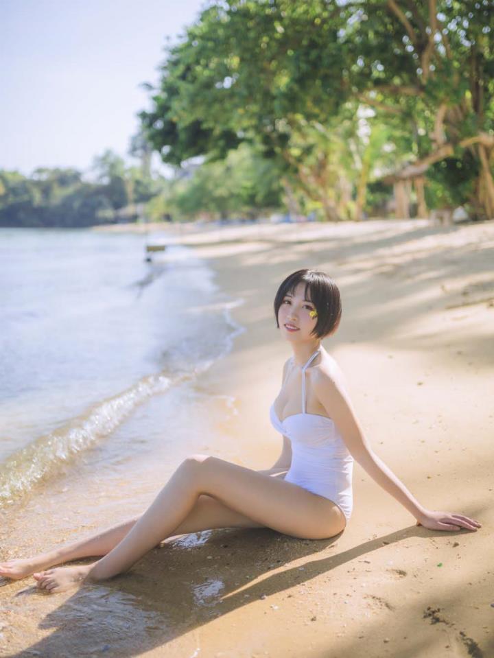 微密圈牛奶秋刀姨黑丝爆乳写真:成熟御姐的致命诱惑 2 微密圈牛奶秋刀姨黑丝爆乳写真:成熟御姐的致命诱惑