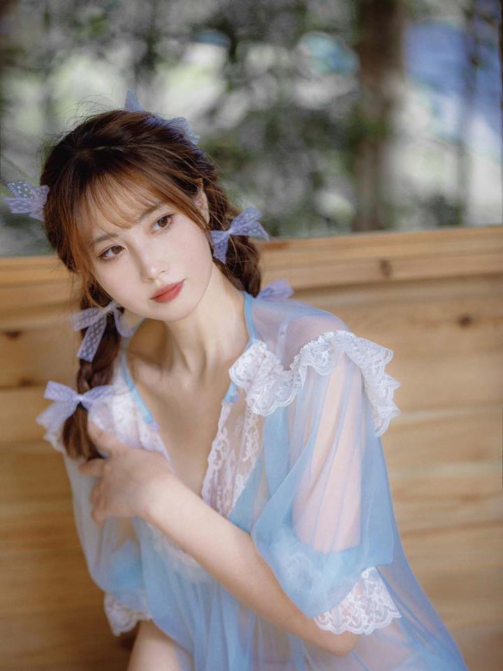 aqua area 申鹤:让二次元女神走进现实,欲望与美的碰撞现场 2 aqua area 申鹤:让二次元女神走进现实,欲望与美的碰撞现场