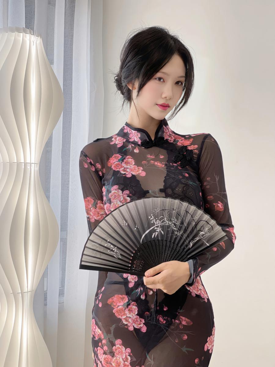 果咩酱:揭秘这位纯欲系COS女神的魅力与写真资源合集 4 果咩酱:揭秘这位纯欲系COS女神的魅力与写真资源合集
