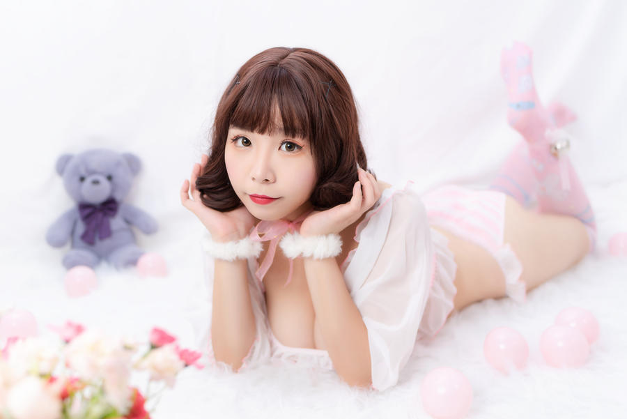 无颜小天使早期:从内向小白到次元破壁热辣女神的一切 2 无颜小天使早期:从内向小白到次元破壁热辣女神的一切