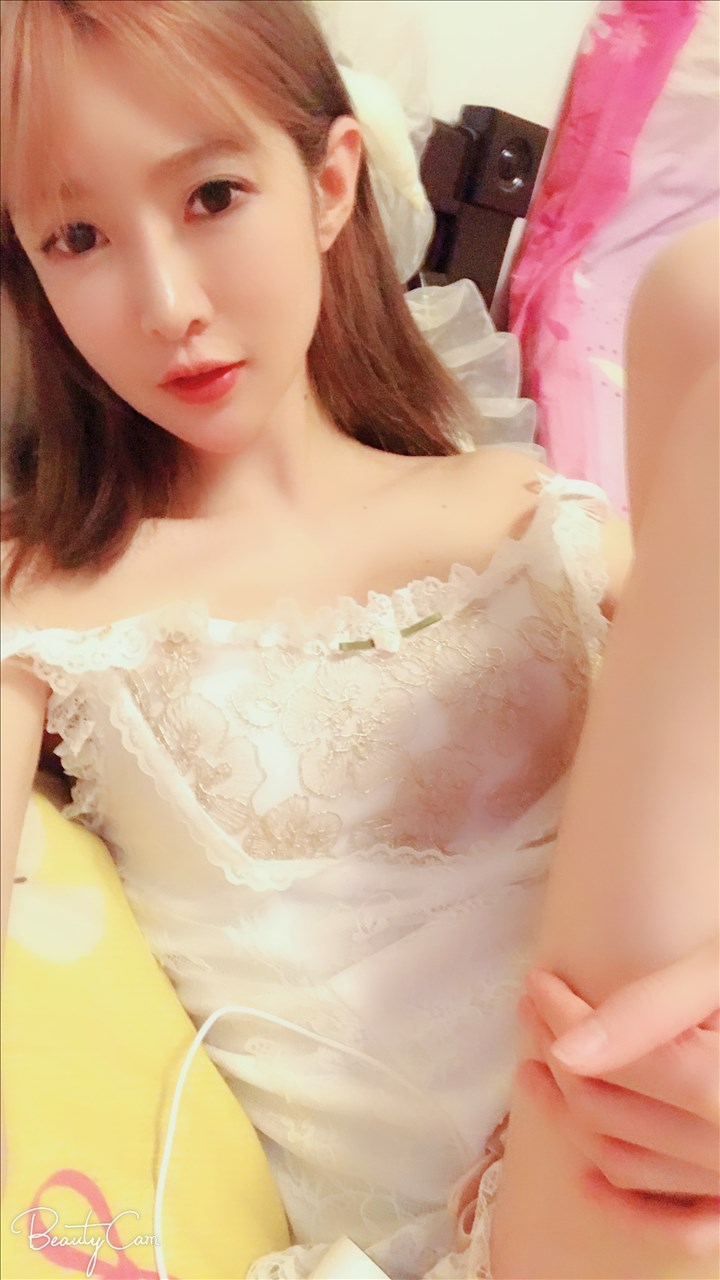 柒柒要乖哦:揭秘这位二次元女神的魅力与奔放 8 柒柒要乖哦:揭秘这位二次元女神的魅力与奔放