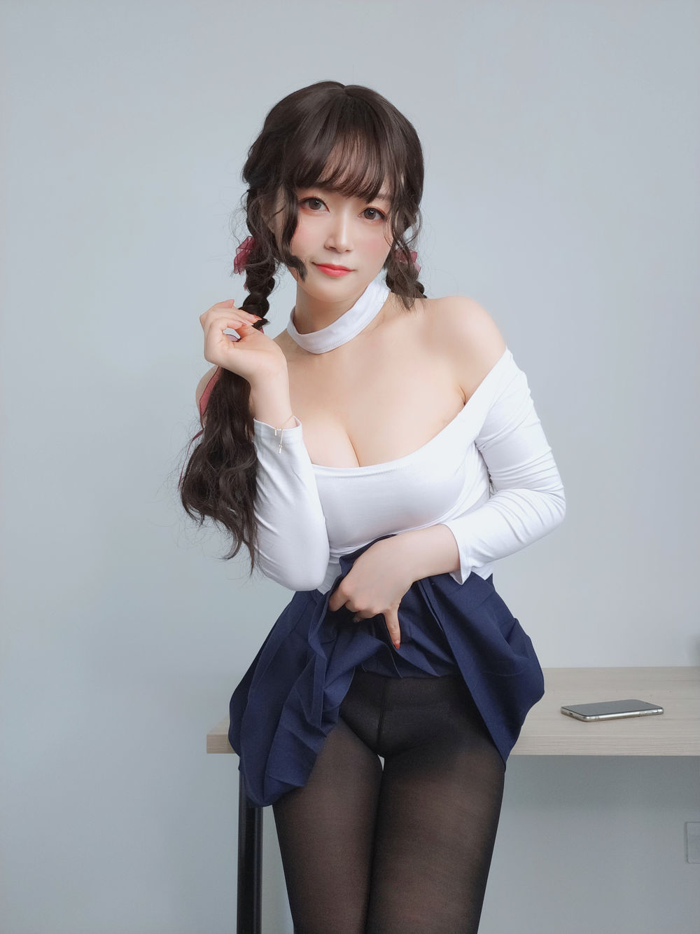 年年nnian御姐风暴:从邻家大姐姐到顶流网红的完美蜕变 5 年年nnian御姐风暴:从邻家大姐姐到顶流网红的完美蜕变