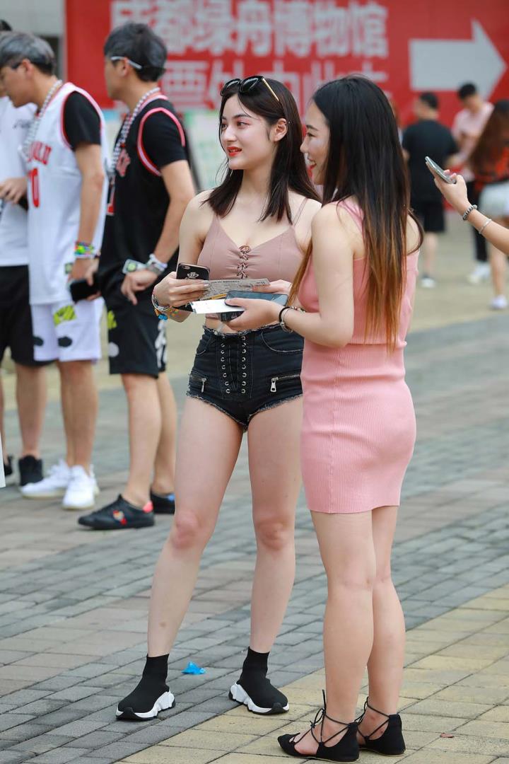 揭秘微密圈纯种小江:隐藏魅力让你欲罢不能! 2 揭秘微密圈纯种小江:隐藏魅力让你欲罢不能!