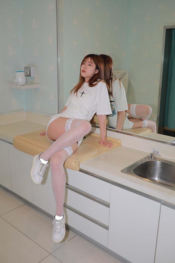 微密圈保琳球有点胖:丰满曲线诱惑,粉丝私享天堂 5 微密圈保琳球有点胖:丰满曲线诱惑,粉丝私享天堂