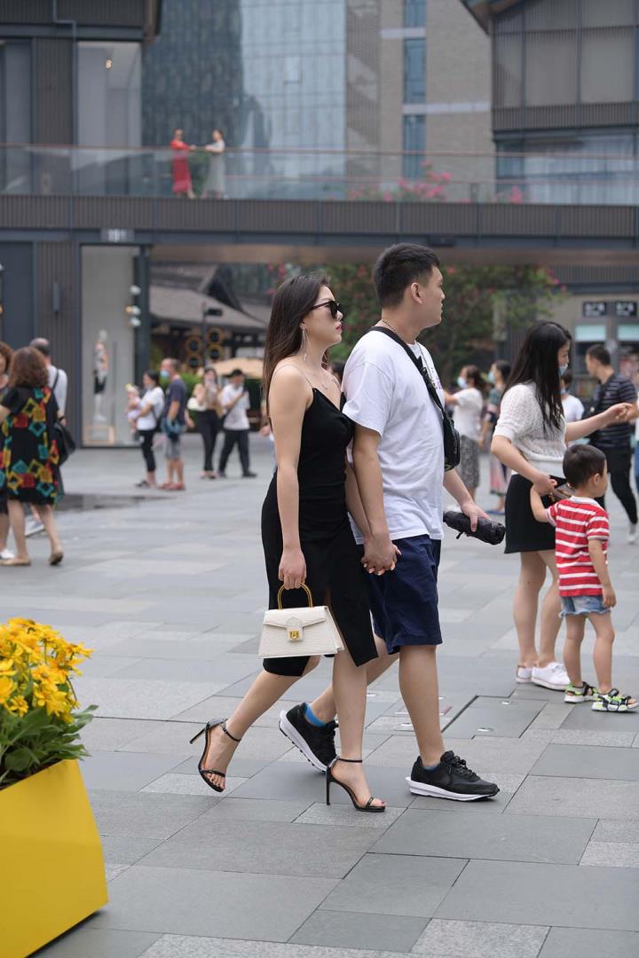 微密圈 一碗米:抖音女神的私密诱惑与粉丝狂热 4 微密圈 一碗米:抖音女神的私密诱惑与粉丝狂热