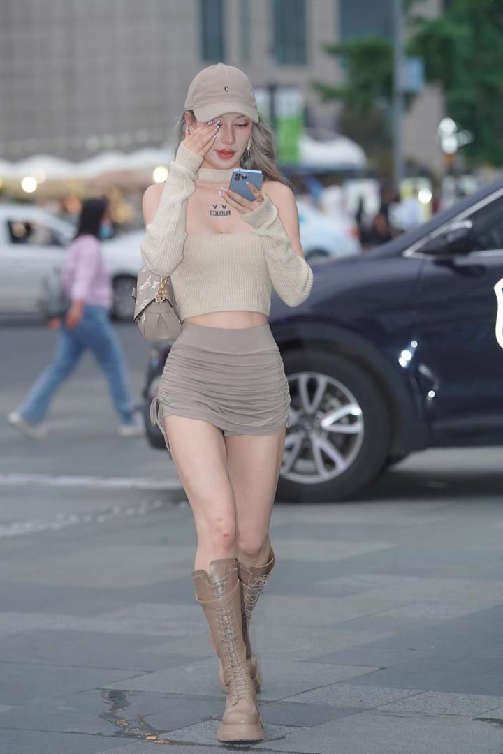 揭秘微密圈延奶学姐的诱惑世界:性感coser如何征服你的心 4 揭秘微密圈延奶学姐的诱惑世界:性感coser如何征服你的心