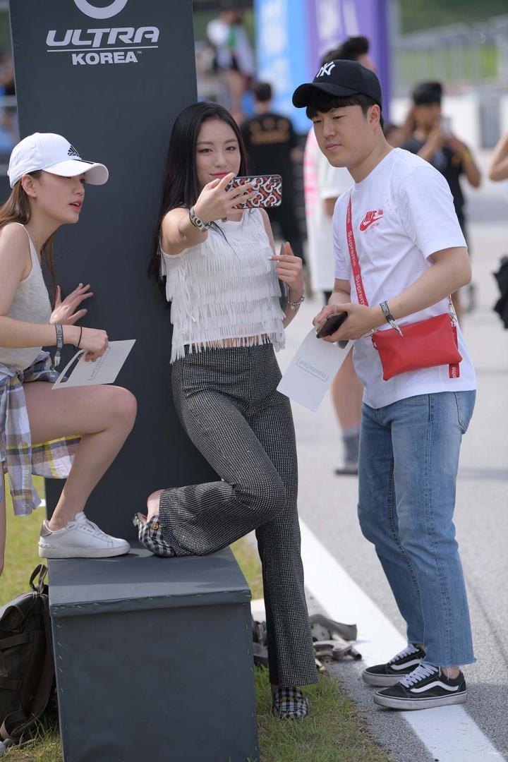 揭秘微密圈喵小猫吃柠檬:性感撩人写真女王的私密世界 5 揭秘微密圈喵小猫吃柠檬:性感撩人写真女王的私密世界