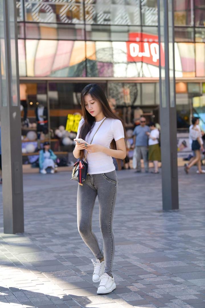 微密圈黎允熙:辣妹私密写真大爆料,粉丝福利别错过 4 微密圈黎允熙:辣妹私密写真大爆料,粉丝福利别错过