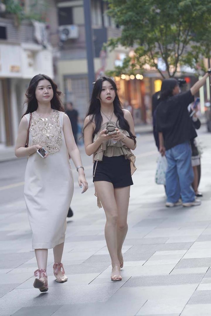 揭秘微密圈延奶学姐的诱惑世界:性感coser如何征服你的心 5 揭秘微密圈延奶学姐的诱惑世界:性感coser如何征服你的心