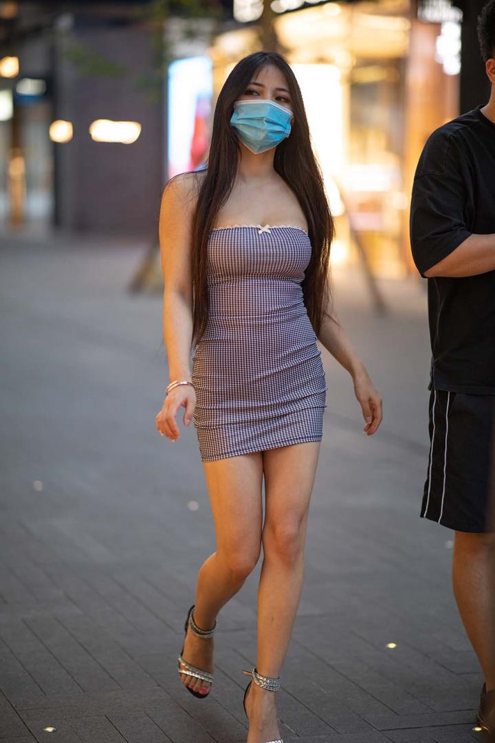 菌烨胶衣:性感流量制造机,胶衣宇宙的时尚炸弹 3 菌烨胶衣:性感流量制造机,胶衣宇宙的时尚炸弹