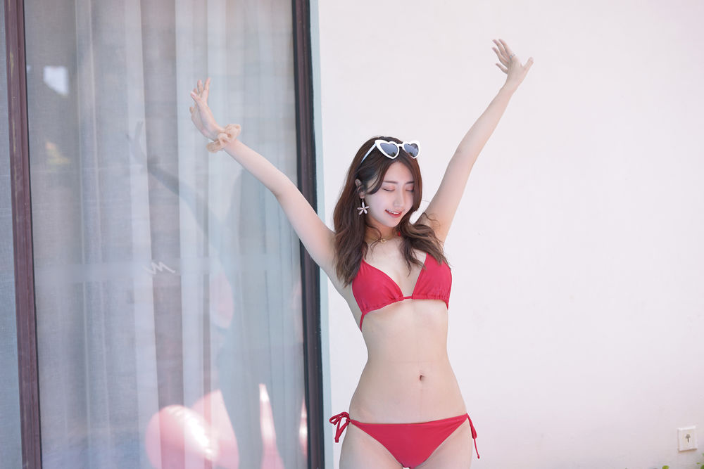 李雅柔套图下载:182CM御姐风高清写真全套资源揭秘 5 李雅柔套图下载:182CM御姐风高清写真全套资源揭秘