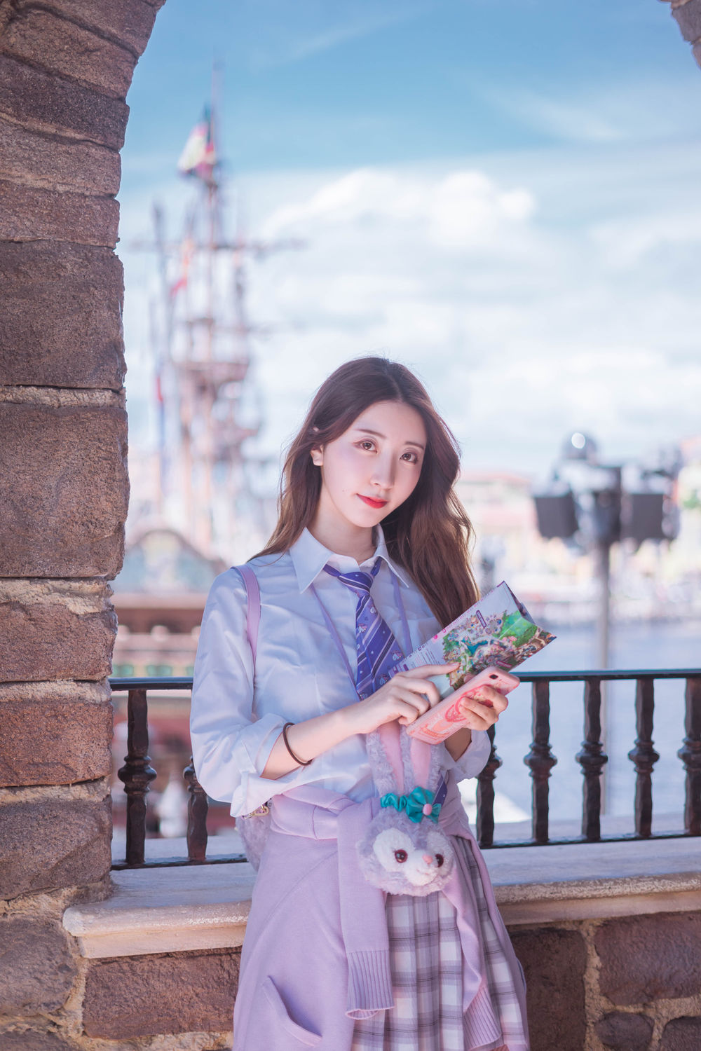 探秘丝爷微密圈:性感COS女王的私密世界 5 探秘丝爷微密圈:性感COS女王的私密世界
