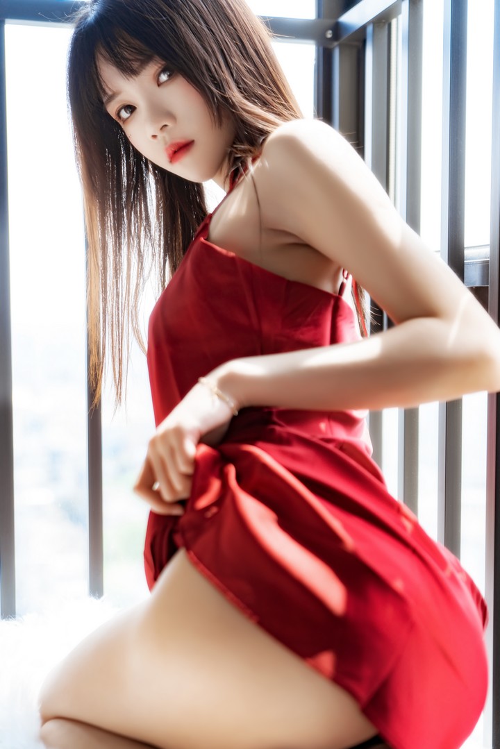 桜桃喵:从"地平线女王"到百万粉丝收割机的逆袭传奇 1 桜桃喵:从"地平线女王"到百万粉丝收割机的逆袭传奇