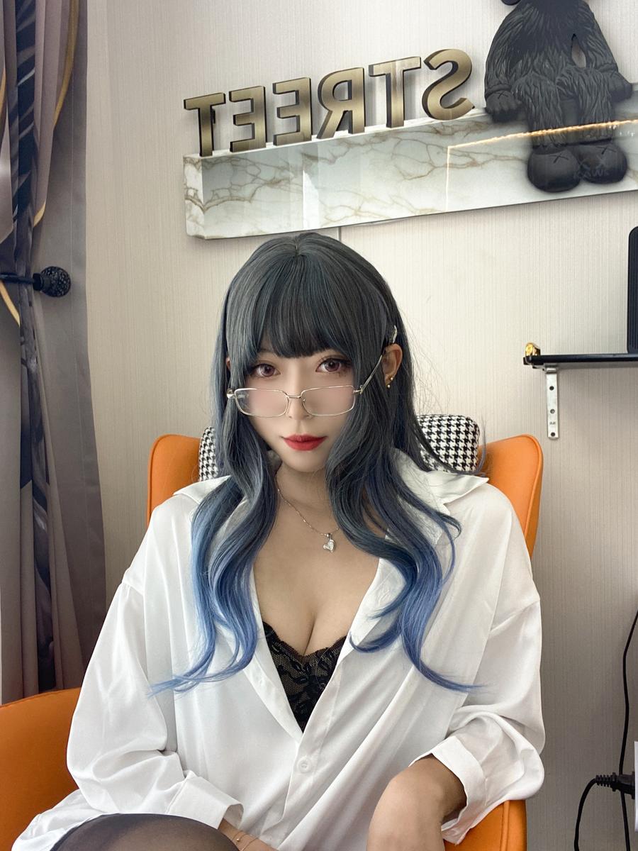 娜娜子yy ibb:性感写真女神的回归与爆火,带你玩转视觉盛宴! 2 娜娜子yy ibb:性感写真女神的回归与爆火,带你玩转视觉盛宴!