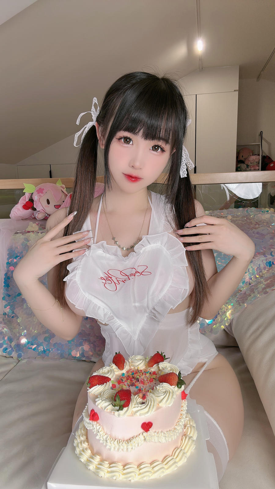 楚楚不吃鱼:从小众圈层到全网爆红的丝袜女神养成记 2 楚楚不吃鱼:从小众圈层到全网爆红的丝袜女神养成记