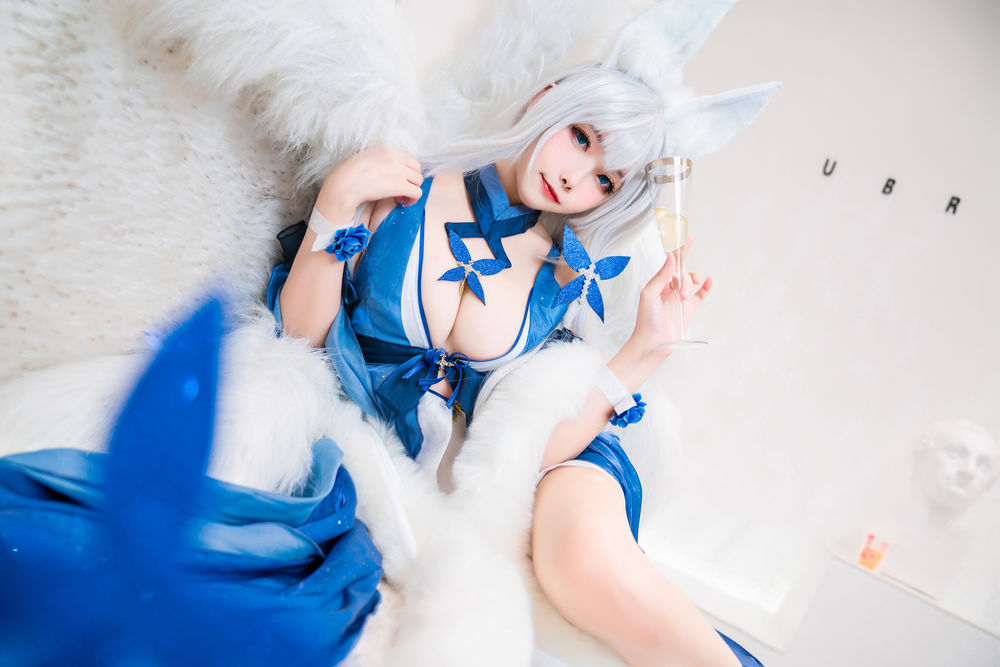 性感女神降临现实!Momoko葵葵 信浓Cosplay全解析:撩动幻想极限 2 性感女神降临现实!Momoko葵葵 信浓Cosplay全解析:撩动幻想极限