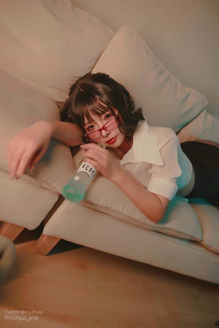 微密圈甜子哟:性感COS女王的秘密福利,敢来解锁你的甜蜜诱惑吗? 4 微密圈甜子哟:性感COS女王的秘密福利,敢来解锁你的甜蜜诱惑吗?